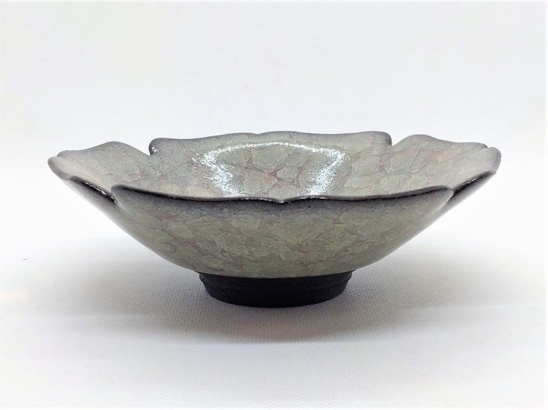 米色瓷四葉鉢(小)3